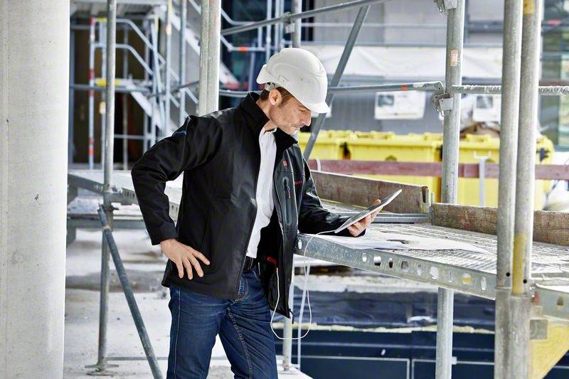 Bosch Professional 06188000G2 Beheizbare Jacke GHJ 12 + 18V XA Kleider-Größe: 3XL Schwarz