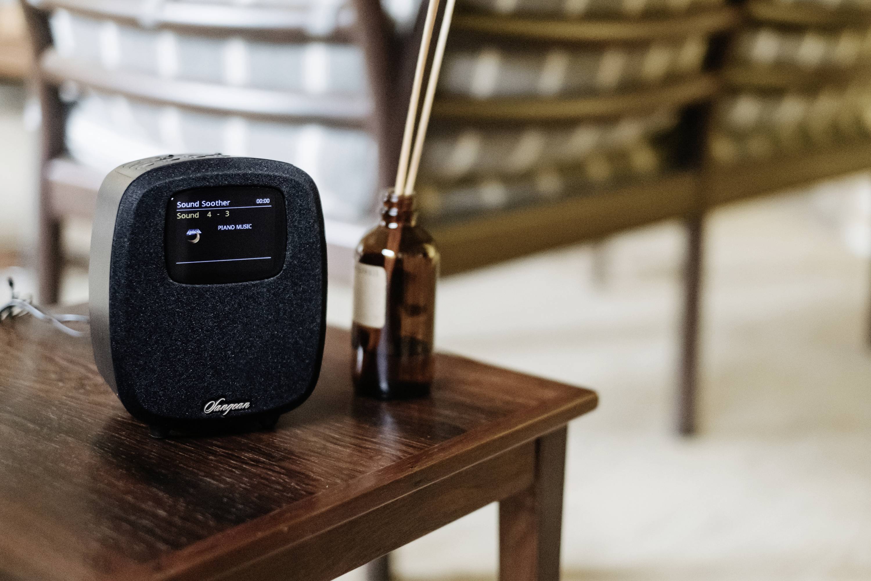 Sangean DCR-83 Tischradio DAB+, UKW AUX, Bluetooth®, USB Akku-Ladefunktion, Weckfunktion Schwarz