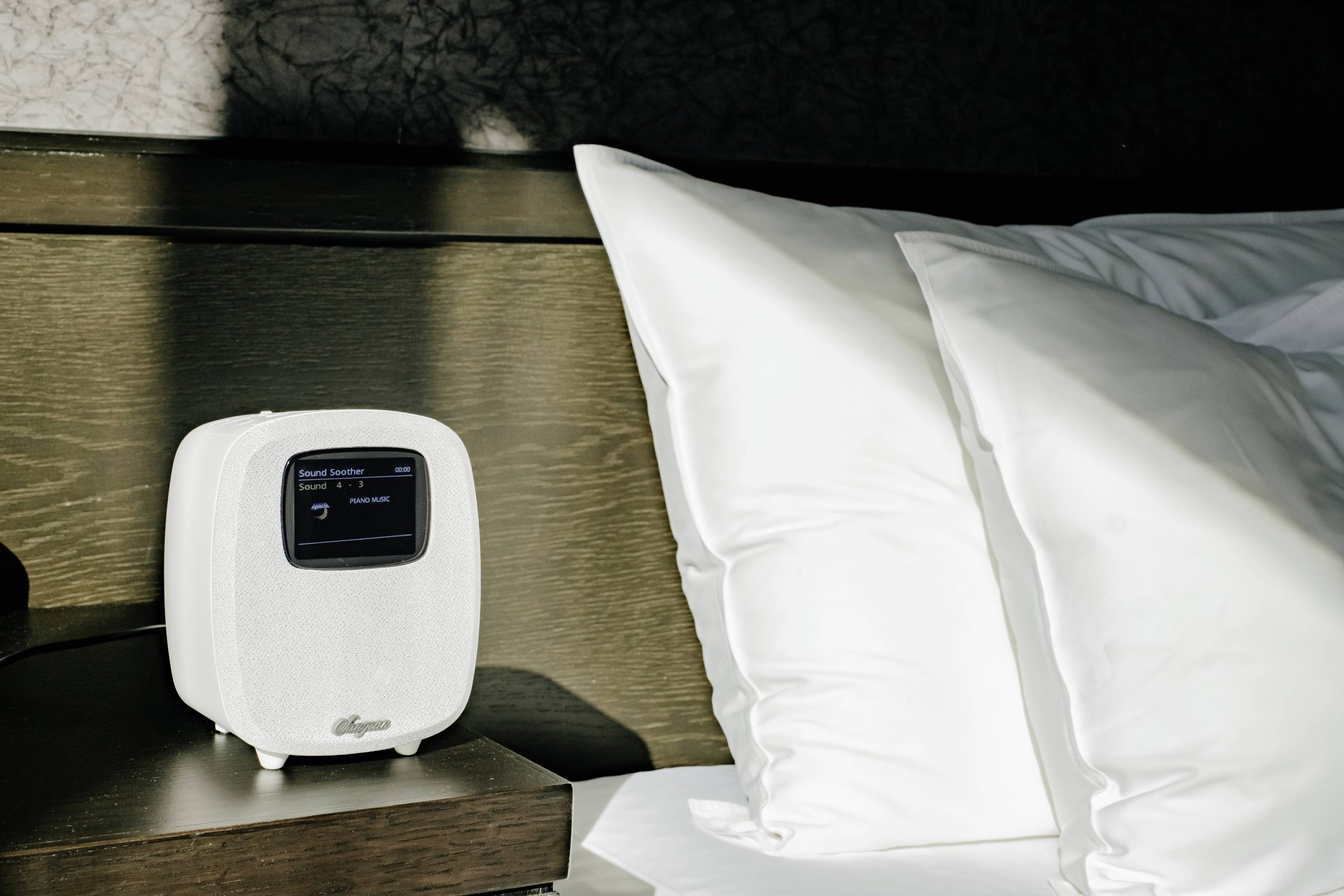 Sangean DCR-83 Tischradio DAB+, UKW AUX, Bluetooth®, USB Akku-Ladefunktion, Weckfunktion Weiß