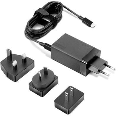 Netzteil mit USB-Kabel und drei austauschbaren Steckern für verschiedene Steckdosenstandards. Ideal für internationale Reisen.