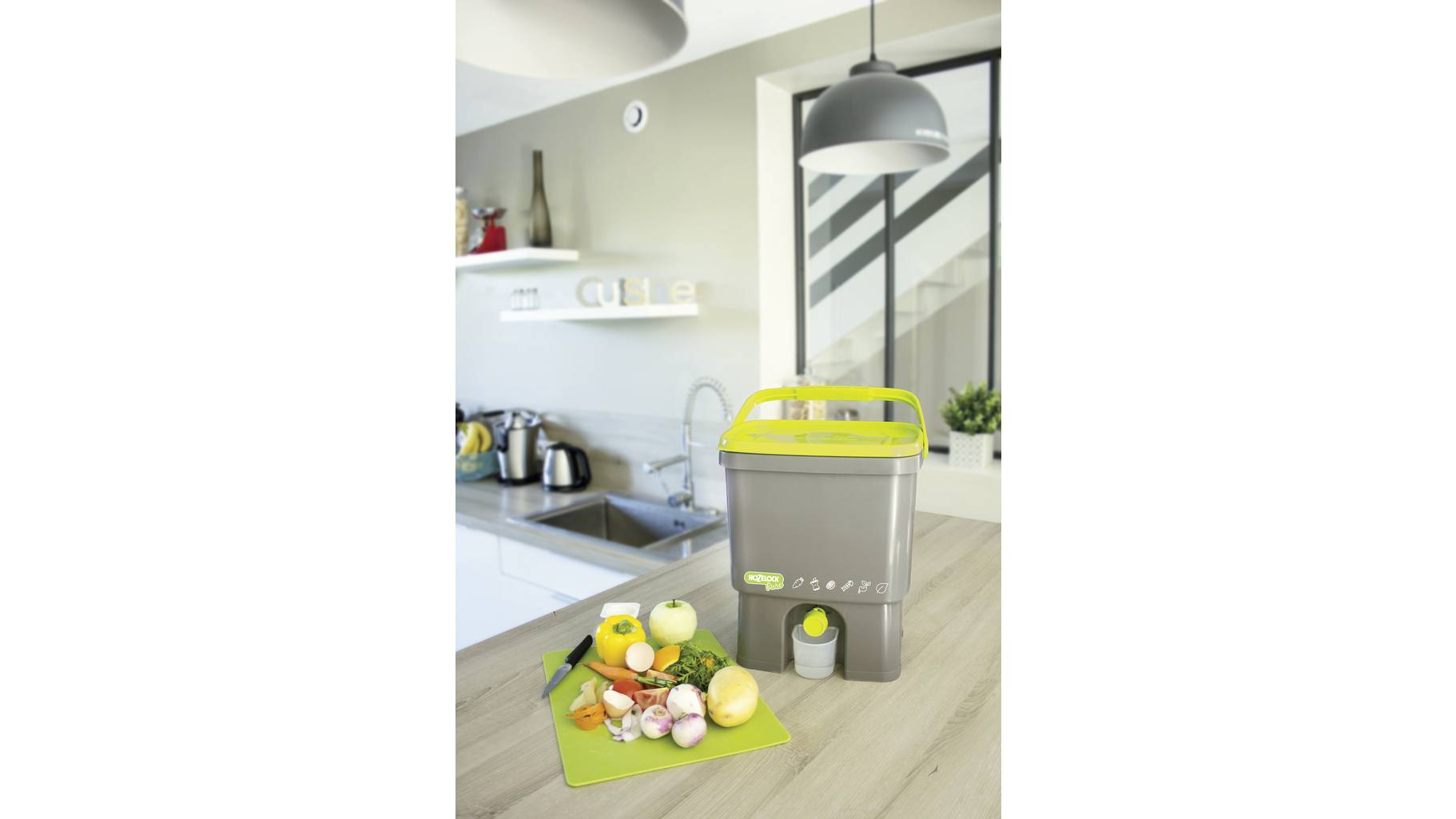 Hozelock 4193 0000 Mini Composter Komposter | digitalo