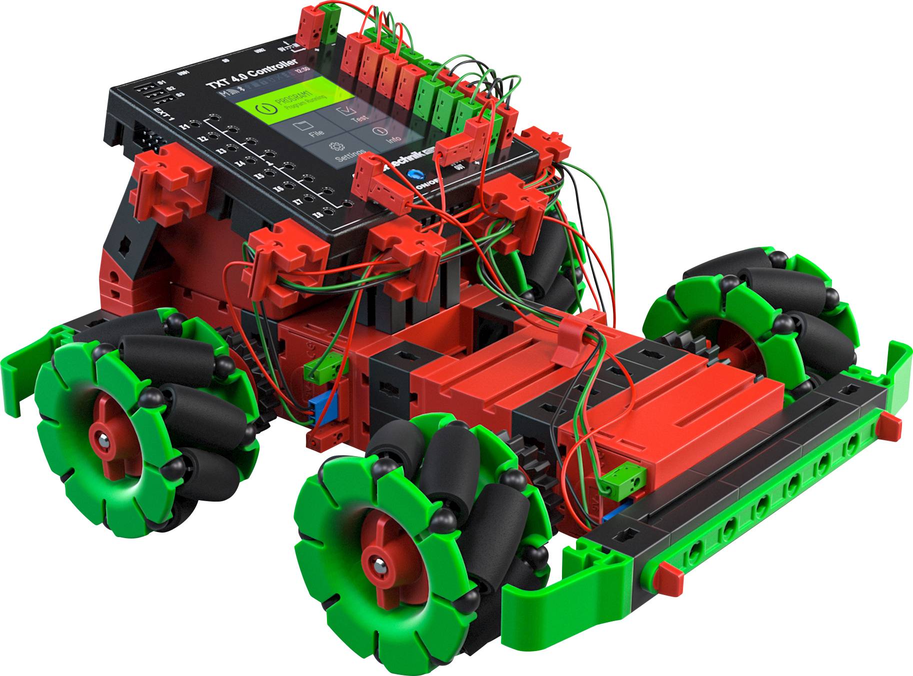 Ein bunter Roboter aus Bausteinen mit Rädern und elektronischen Komponenten, darauf ein Display mit Knöpfen und verschiedenen Kabelverbindungen.