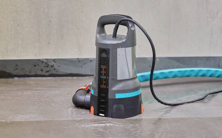 GARDENA 09034-61 Klarwasser-Tauchpumpe 11.000 l/h 7 m