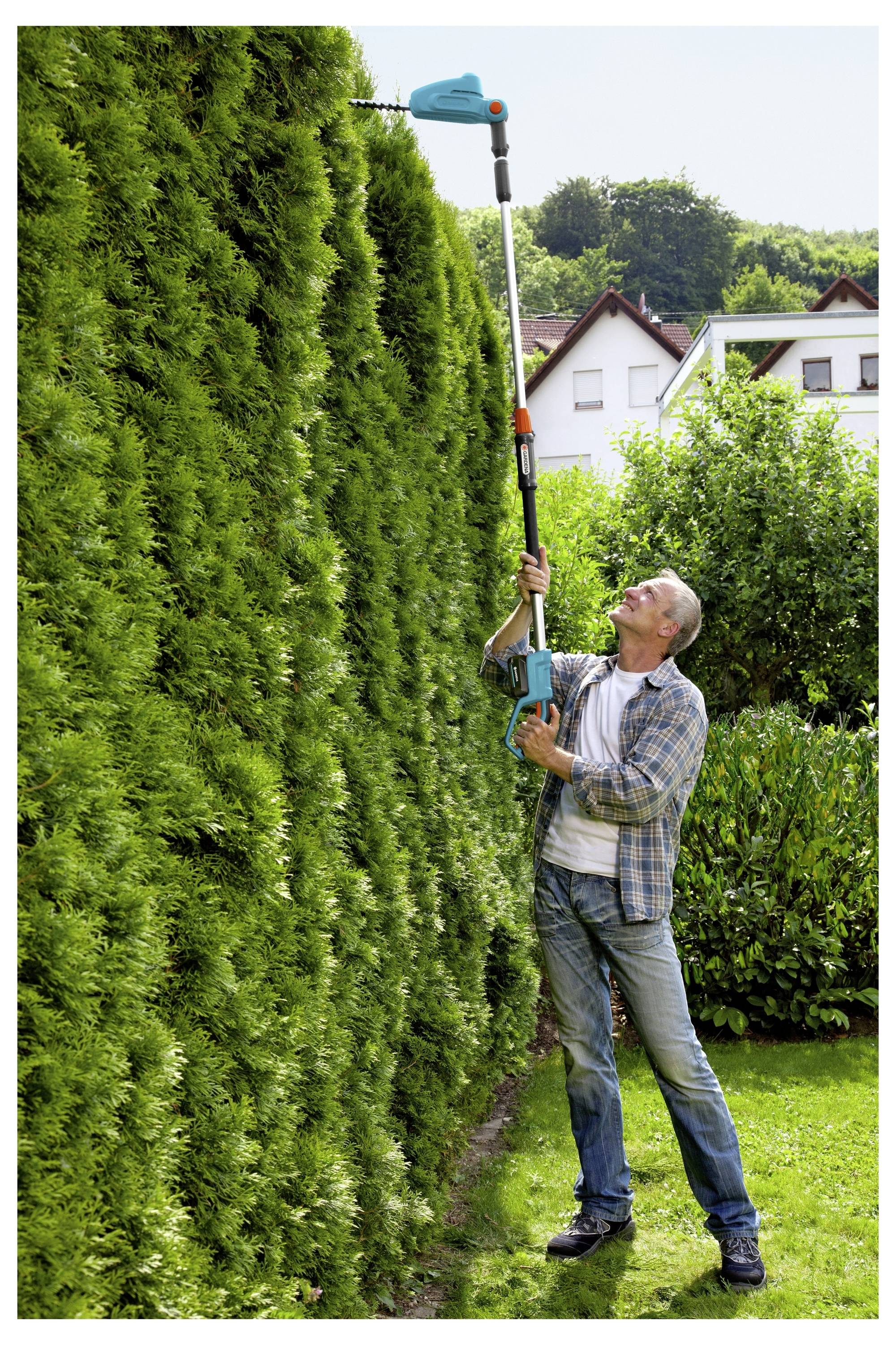 GARDENA GARDENA Akku-Teleskop-Heckenschere THS 42/18V P4A Ready-To-Use Set Akku Teleskop-Heckenschere inkl. Akku, inkl. Ladegerät 18 V Li-Ion