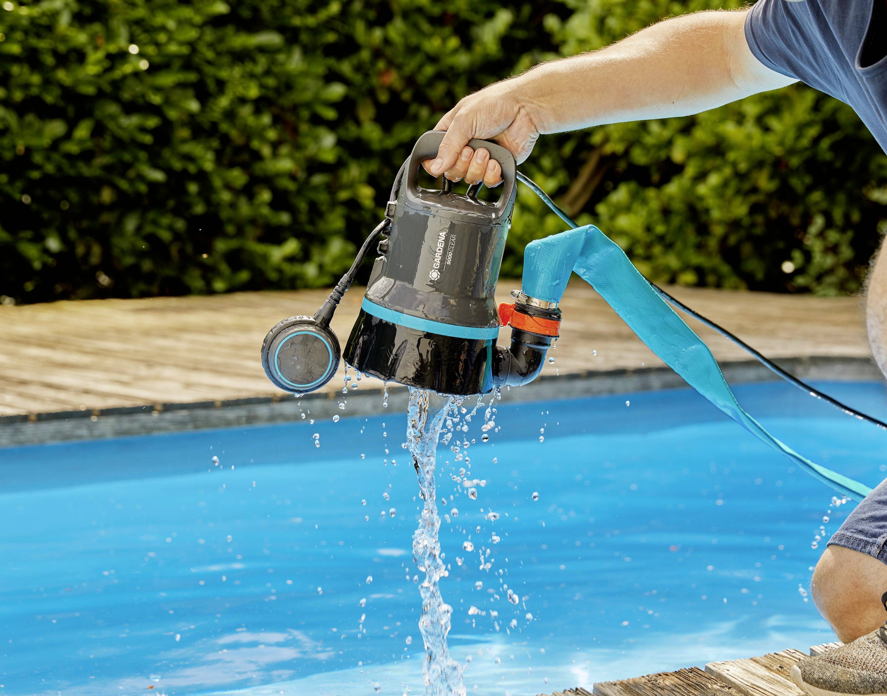 GARDENA 09030-61 9000 Klarwasser-Tauchpumpe 9000 l/h 6m