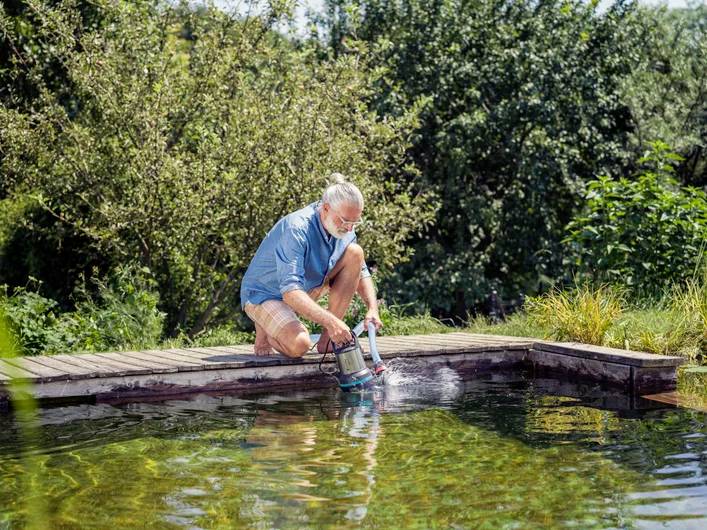 GARDENA 09044-20 20000 Aquasensor Schmutzwasser-Tauchpumpe 20.000 l/h 9 m