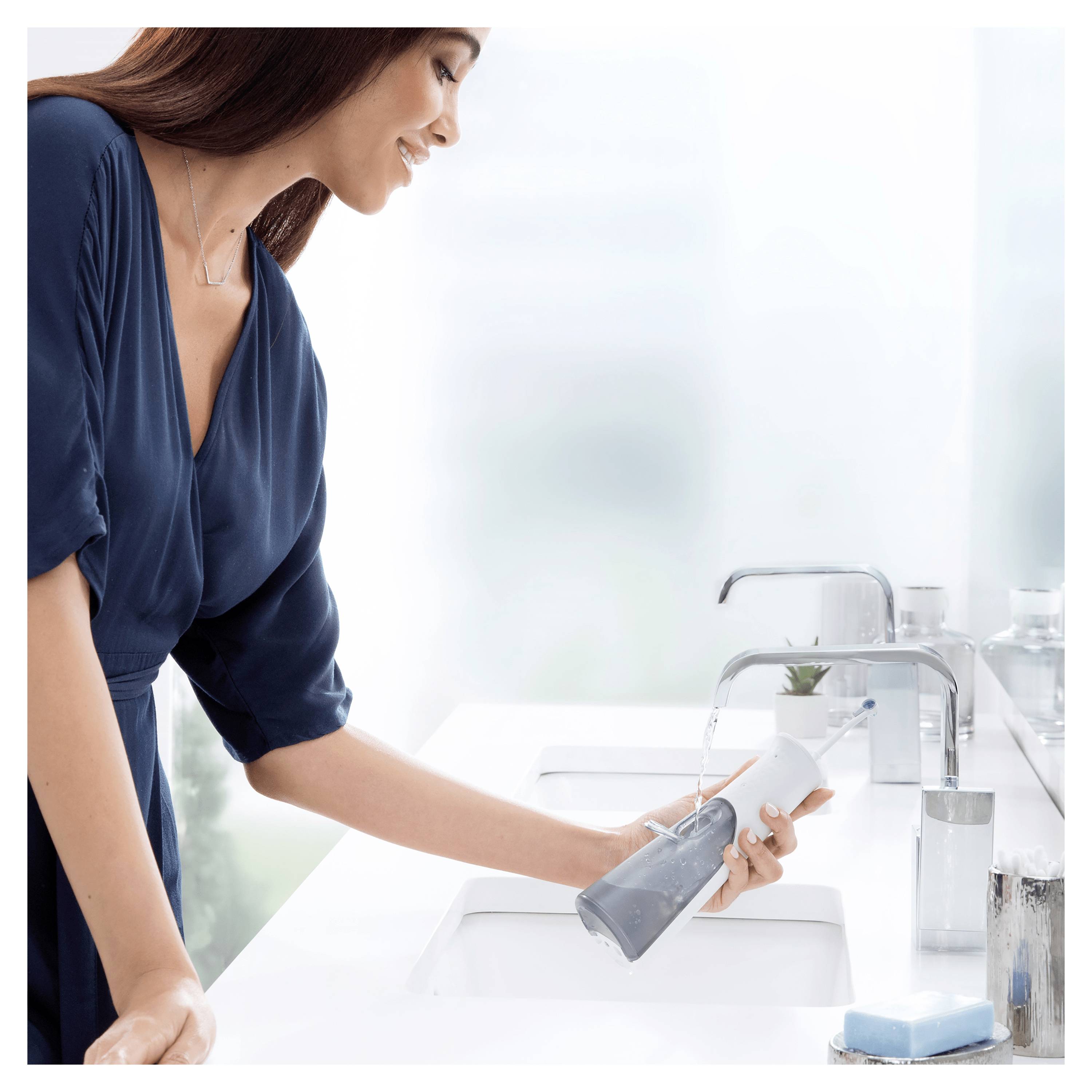 Oral-B AquaCare 6 Munddusche Weiß