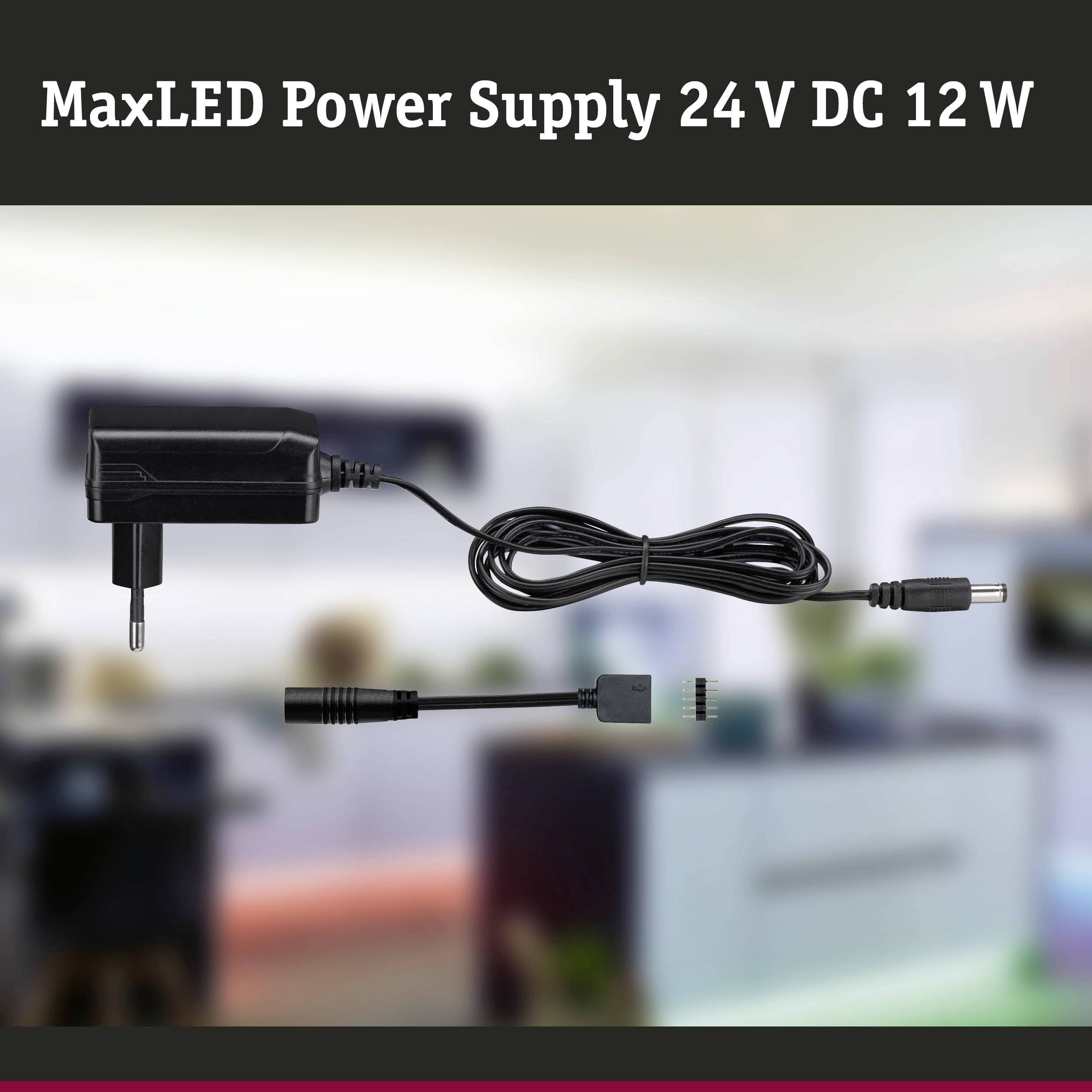 MaxLED Netzteil 24V DC, 12W, drei verschiedene Stecker im Bild. Für LED-Beleuchtung in Wohnräumen geeignet.