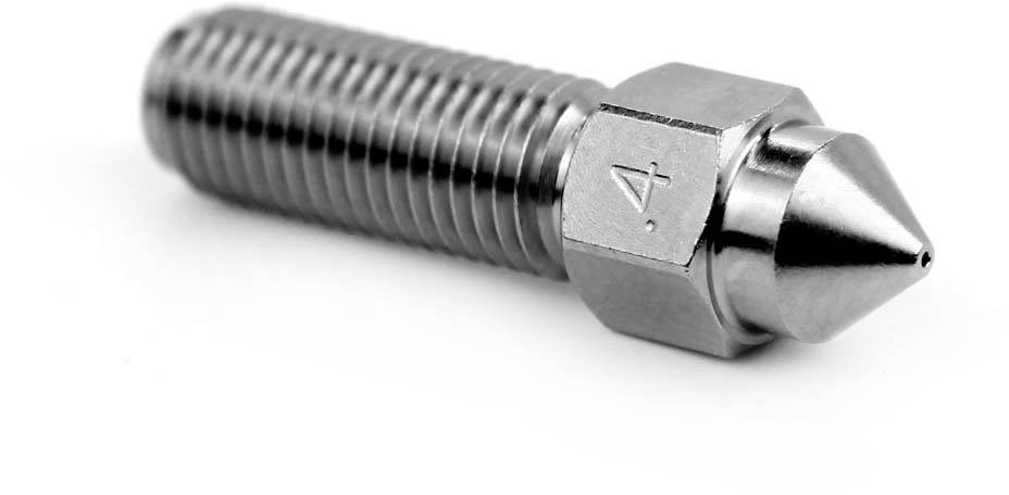 Metallische Düse, zylindrisch mit konischer Spitze und Gewinde, liegt auf einer weißen Oberfläche. Geeignet für Maschinenbauanwendungen.