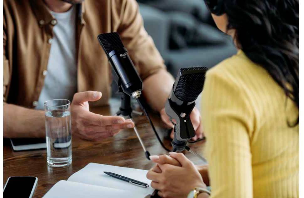 CAD Audio U29 - USB Side Address Studio Mic Sprach-Mikrofon inkl. Stativ