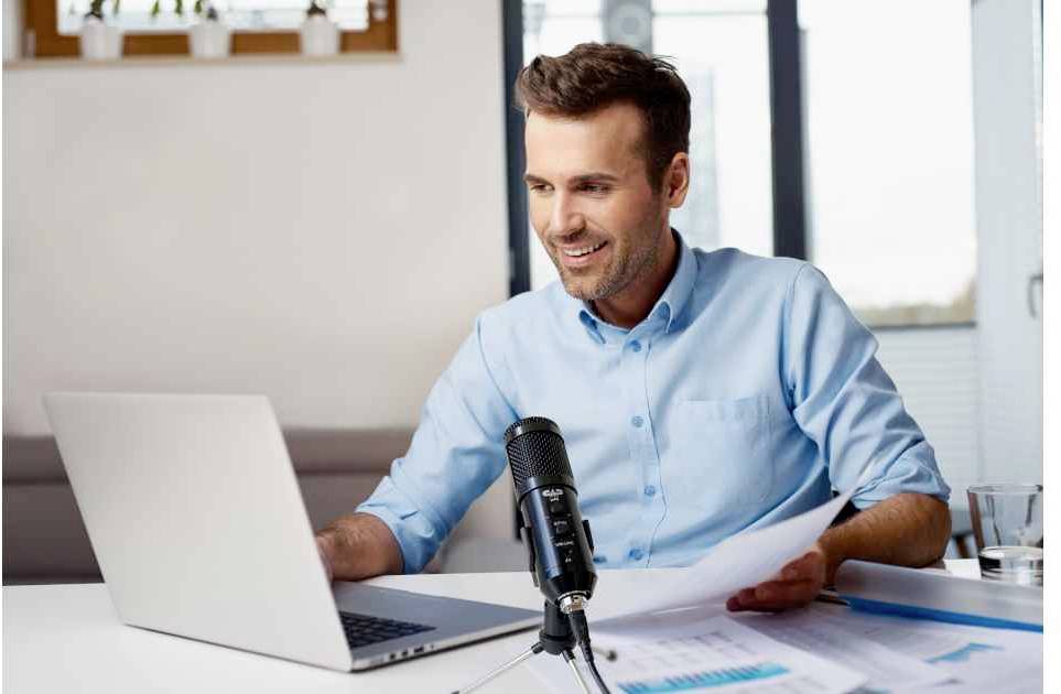 CAD Audio U49 - USB Side Address Studio Mic Sprach-Mikrofon inkl. Stativ