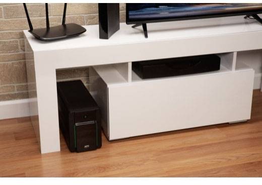 APC BVX2200LI-GR USV 2200 VA