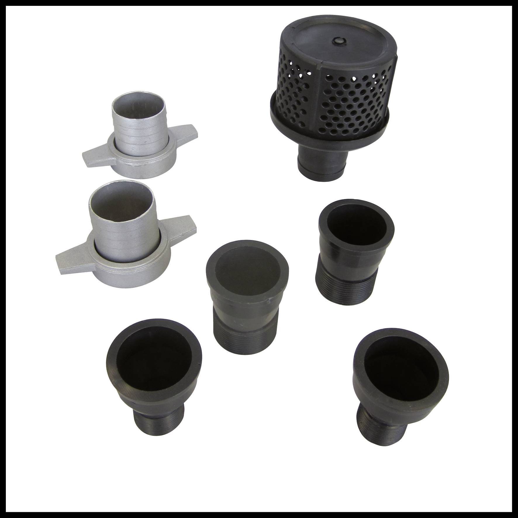 Mehrere Rohranschlüsse und ein schwarzer perforierter Abflussfilter. Dargestellt in unterschiedlichen Größen und Farben.