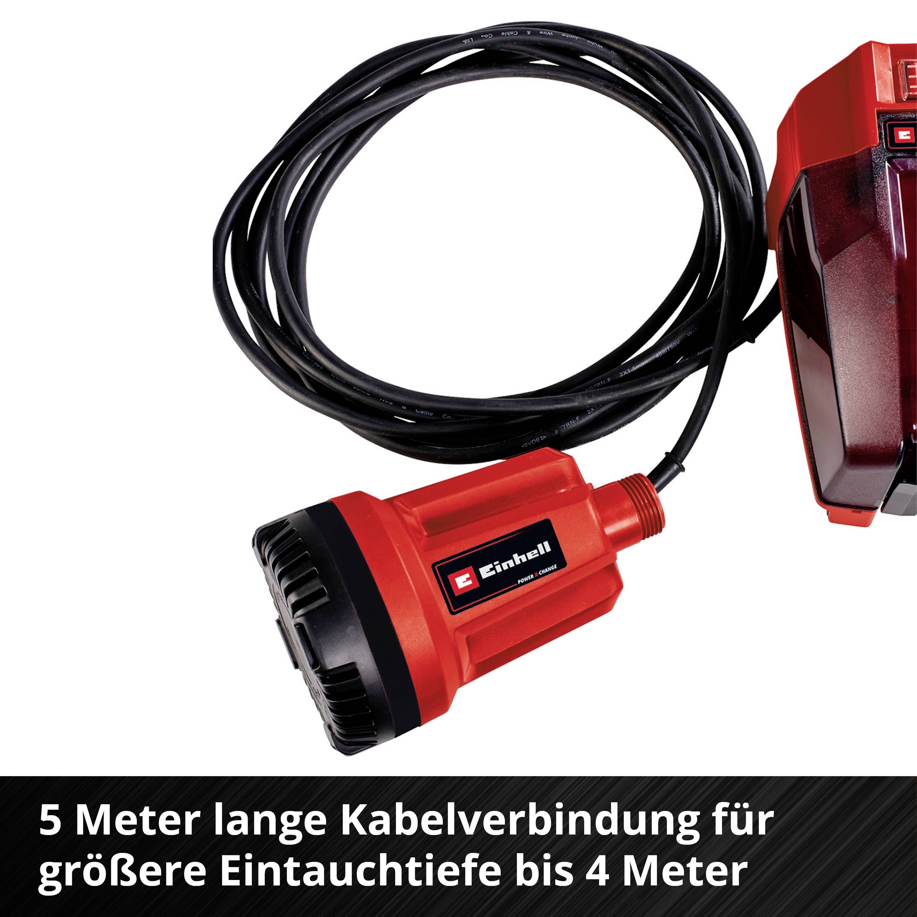 Ein rotes Elektrowerkzeug mit aufgewickeltem Kabel; Produktanzeige mit Schwerpunkt auf 5 Meter Kabelverbindung für größere Eintauchtiefe.