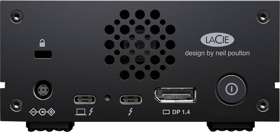 Externe Festplatte von LaCie, entworfen von Neil Poulton, mit verschiedenen Anschlüssen und einem Lüftungsgitter auf der Rückseite.