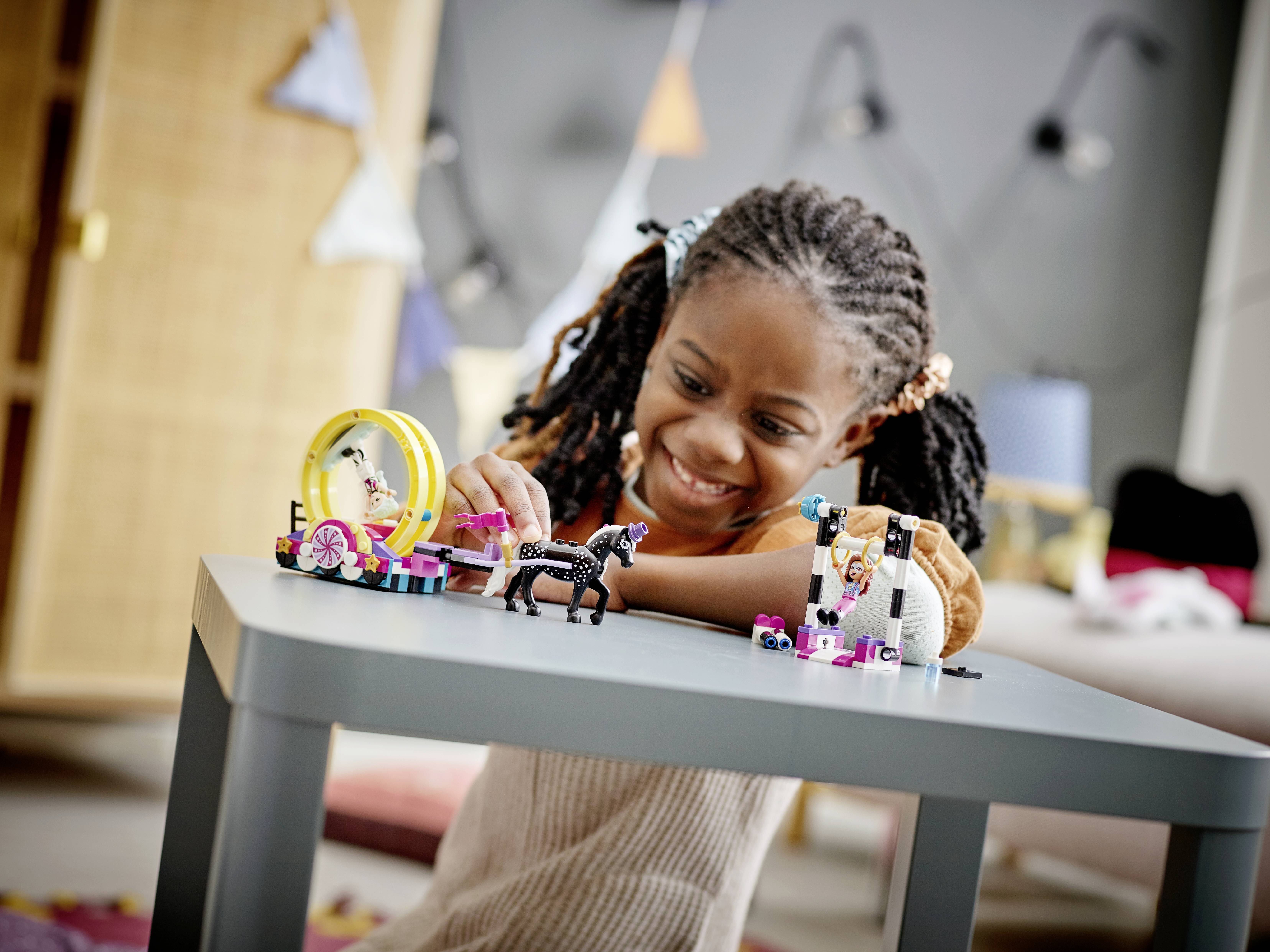 41686 LEGO® FRIENDS Magische Akrobatikshow