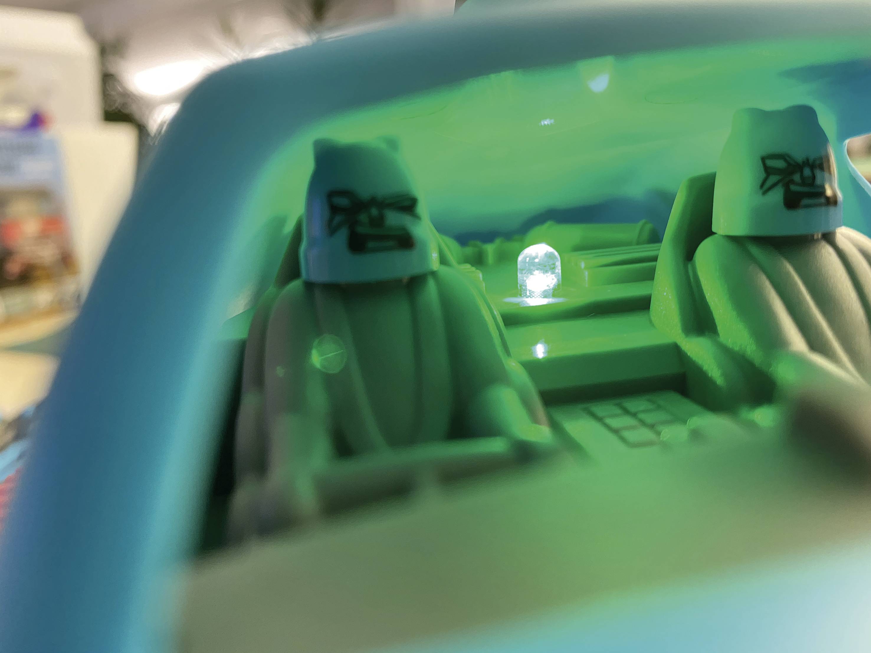 Carson Modellsport 404221 Amphi Shark RC Modellauto Elektro Amphibienfahrzeug inkl. Akku, Ladegerät und Senderbatterien