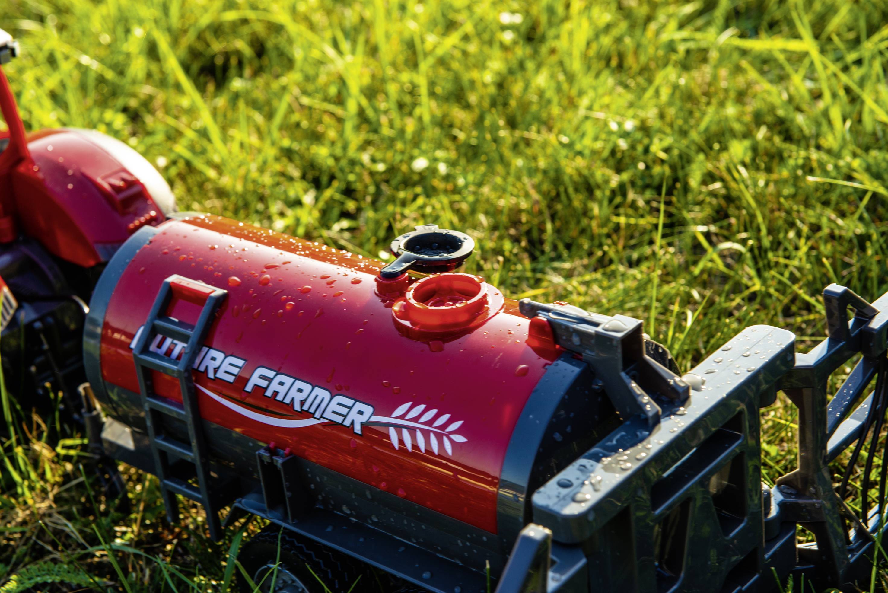 Carson Modellsport 907345 RC Traktor mit Tankwagen 1:16 RC Funktionsmodell Elektro Landwirtschaftsfahrzeug  inkl. Akku, Ladegerät und Senderbatterien