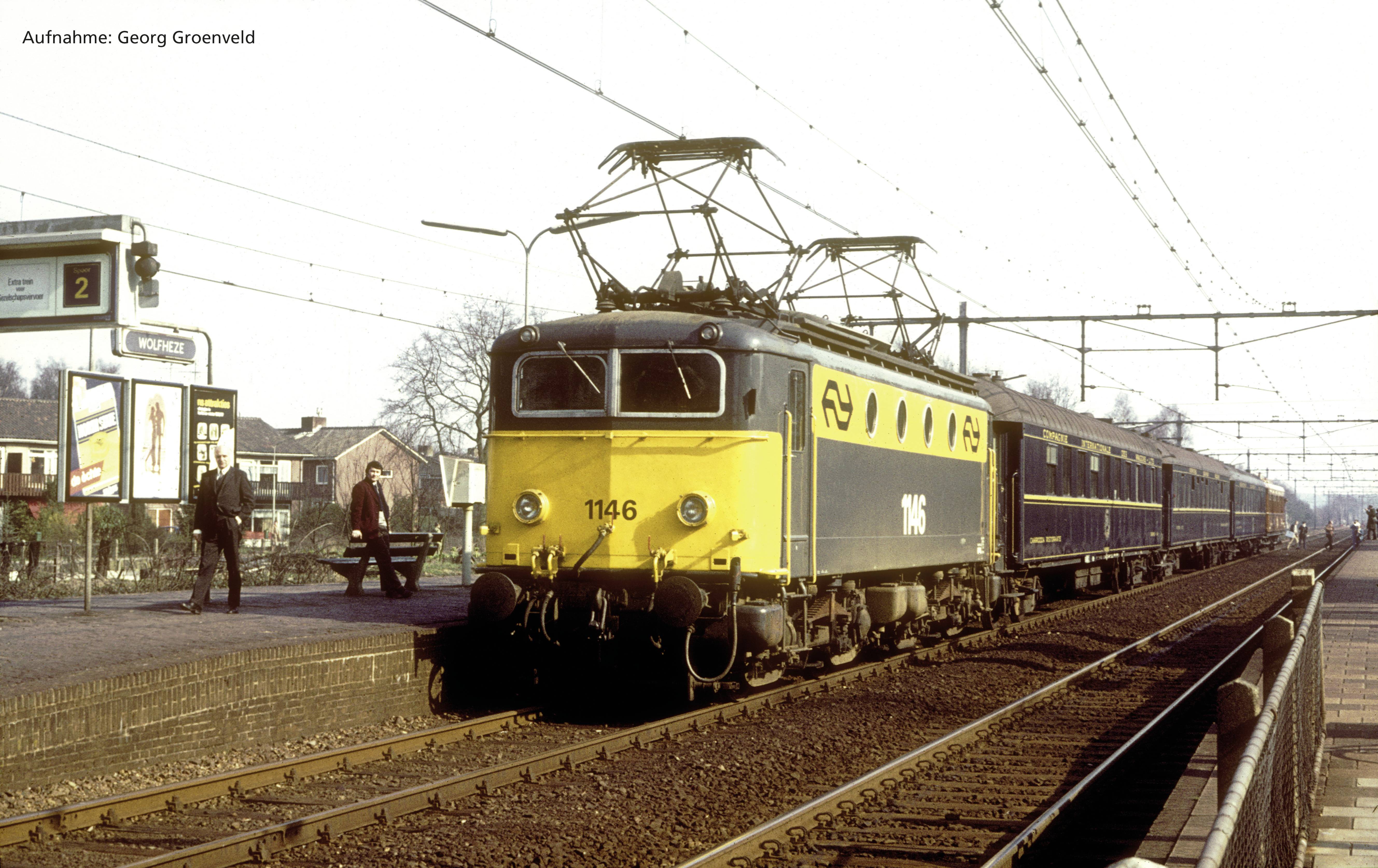 Piko H0 51377 H0 E-Lok Rh 1100 der NS