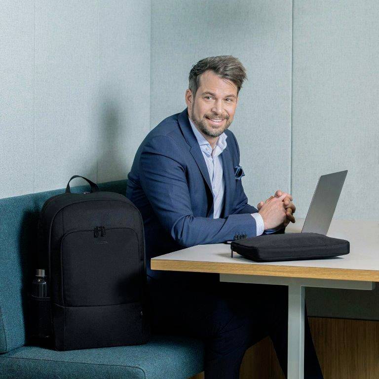 Dicota Notebook Rucksack Eco BASE Passend für maximal: 35,8cm (14,1") Schwarz