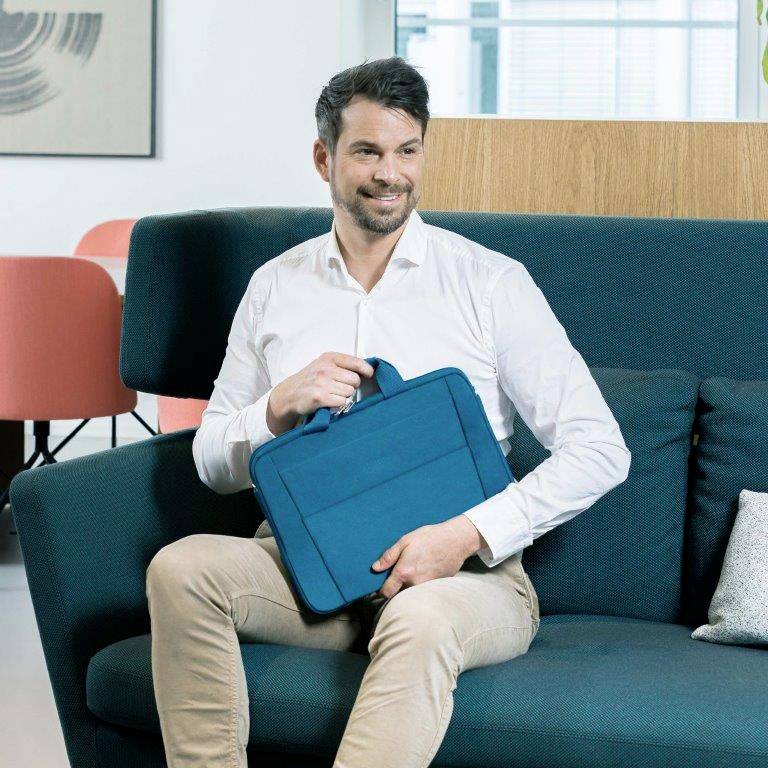 Dicota Notebook Tasche Eco Slim Case BASE Passend für maximal: 35,8cm (14,1") Blau