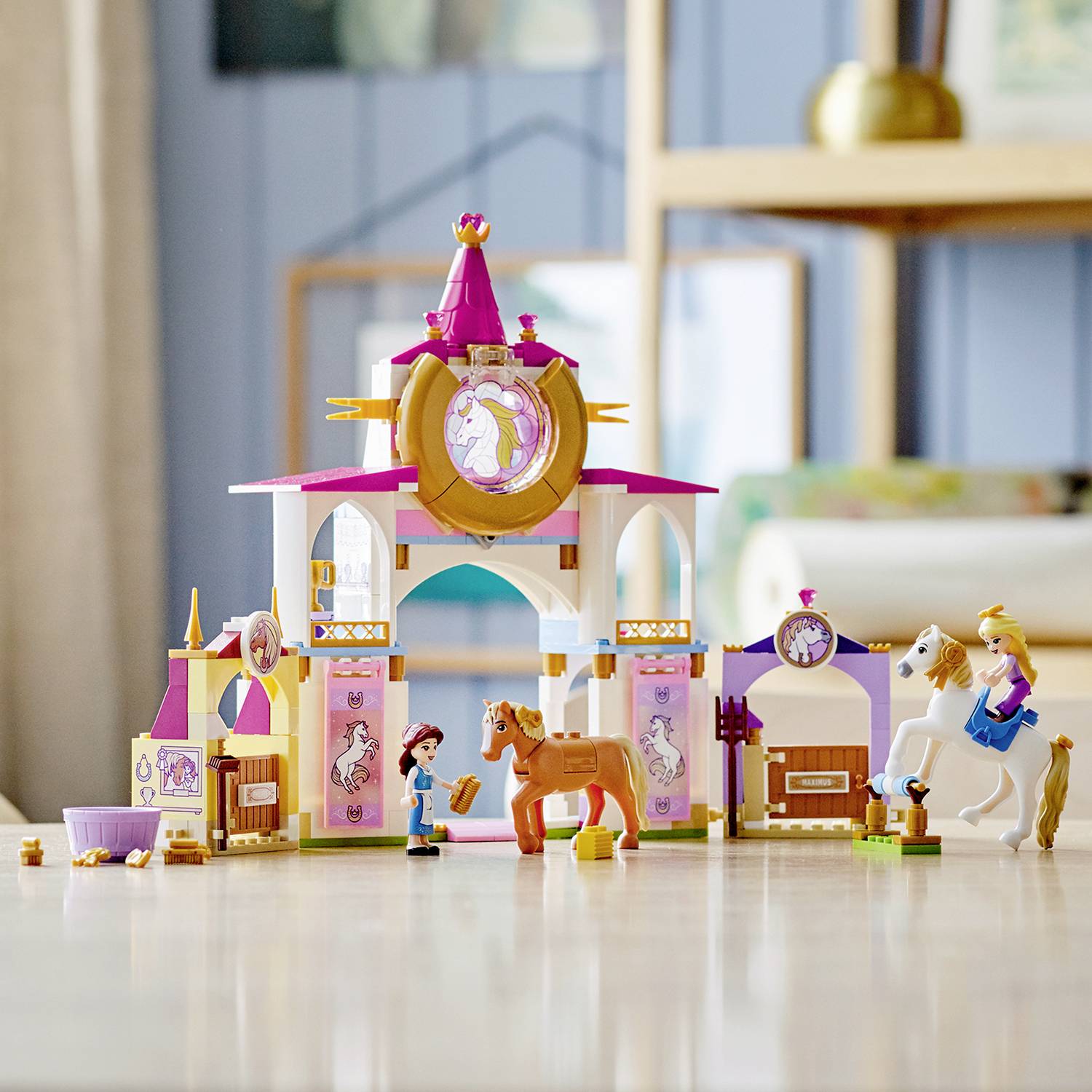 43195 LEGO® DISNEY Belles und Rapunzels königliche Ställe