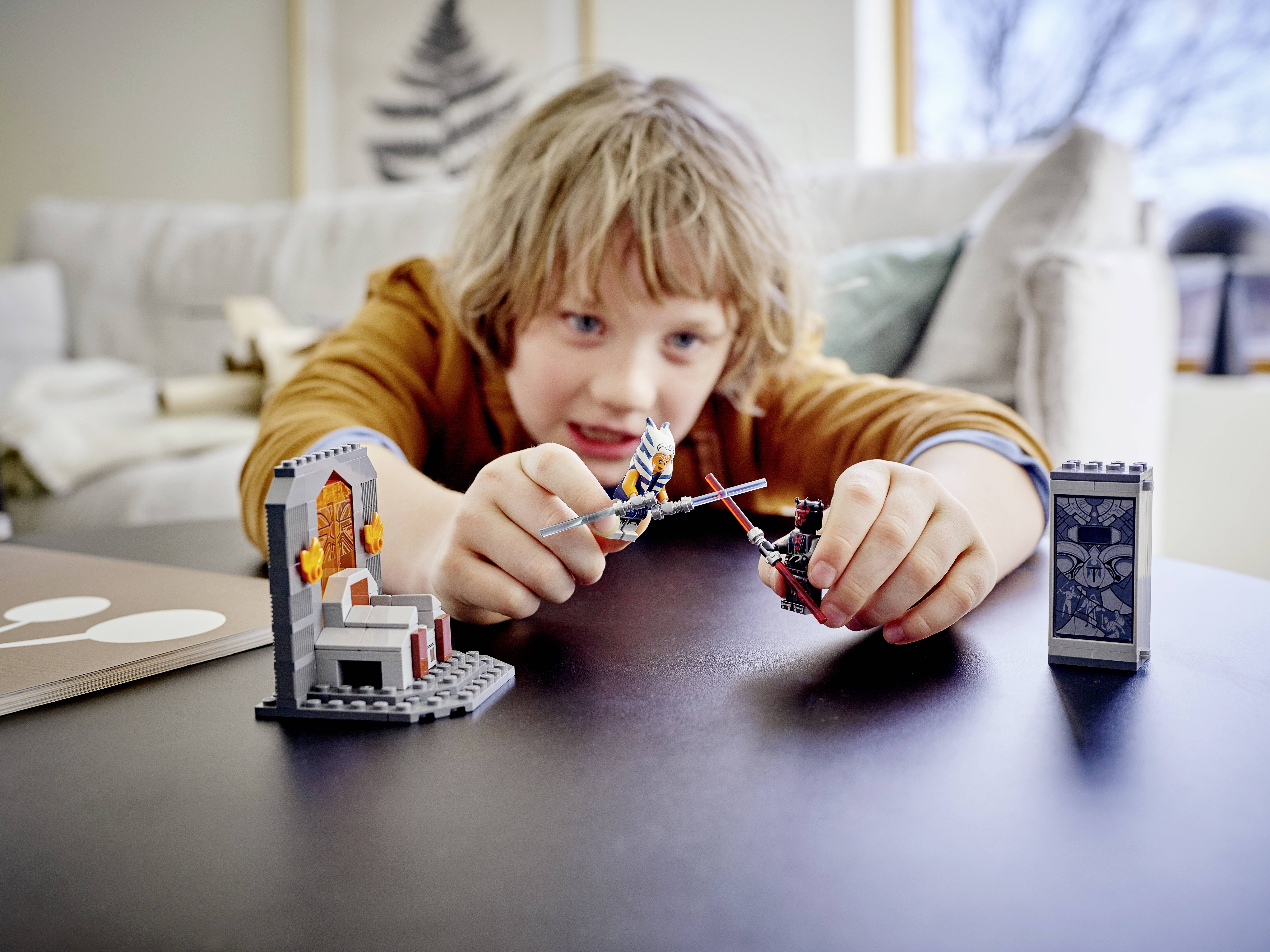 75310 LEGO® STAR WARS™ Duell auf Mandalore™