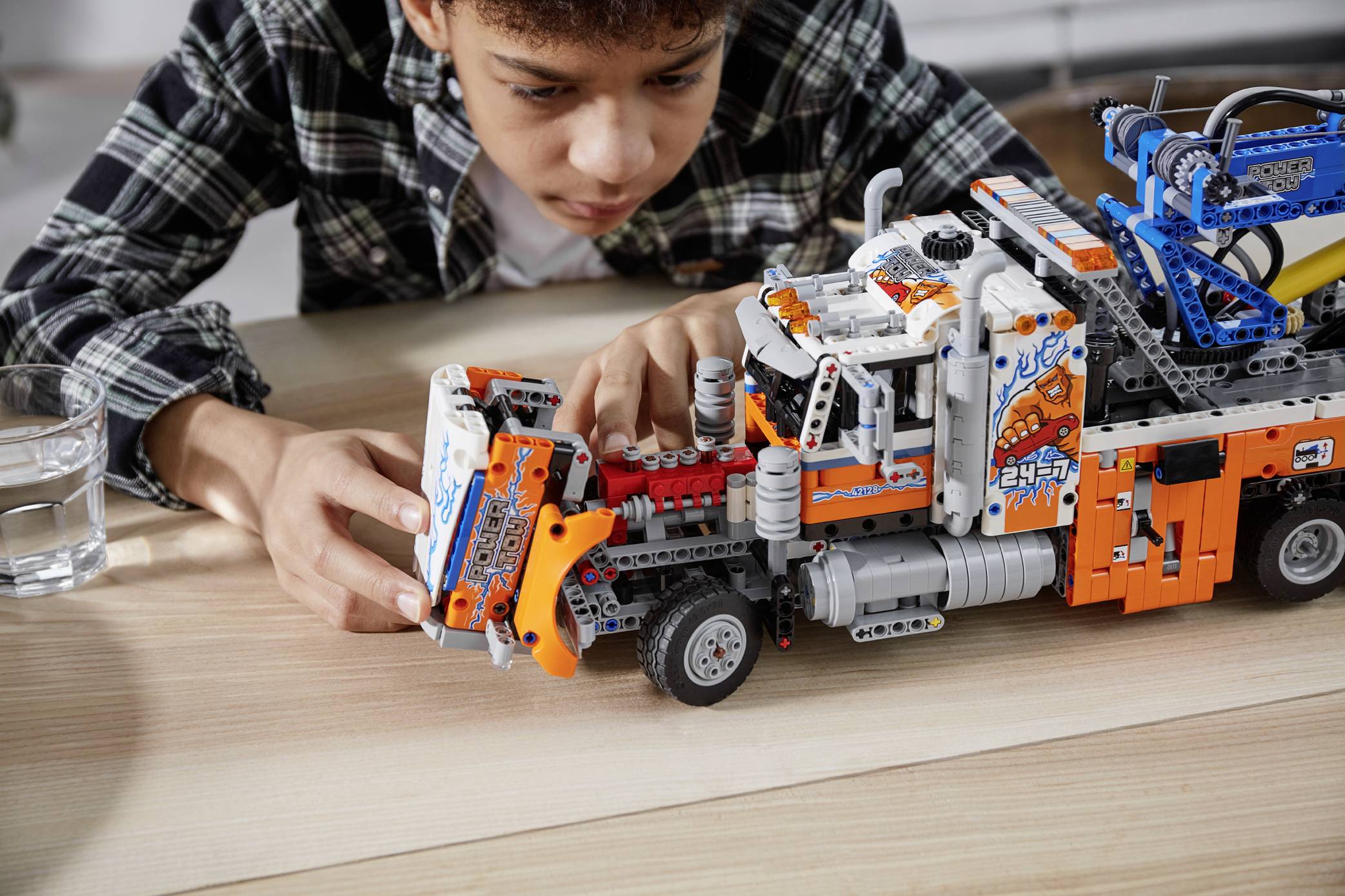 42128 LEGO® TECHNIC Schwerlast-Abschleppwagen