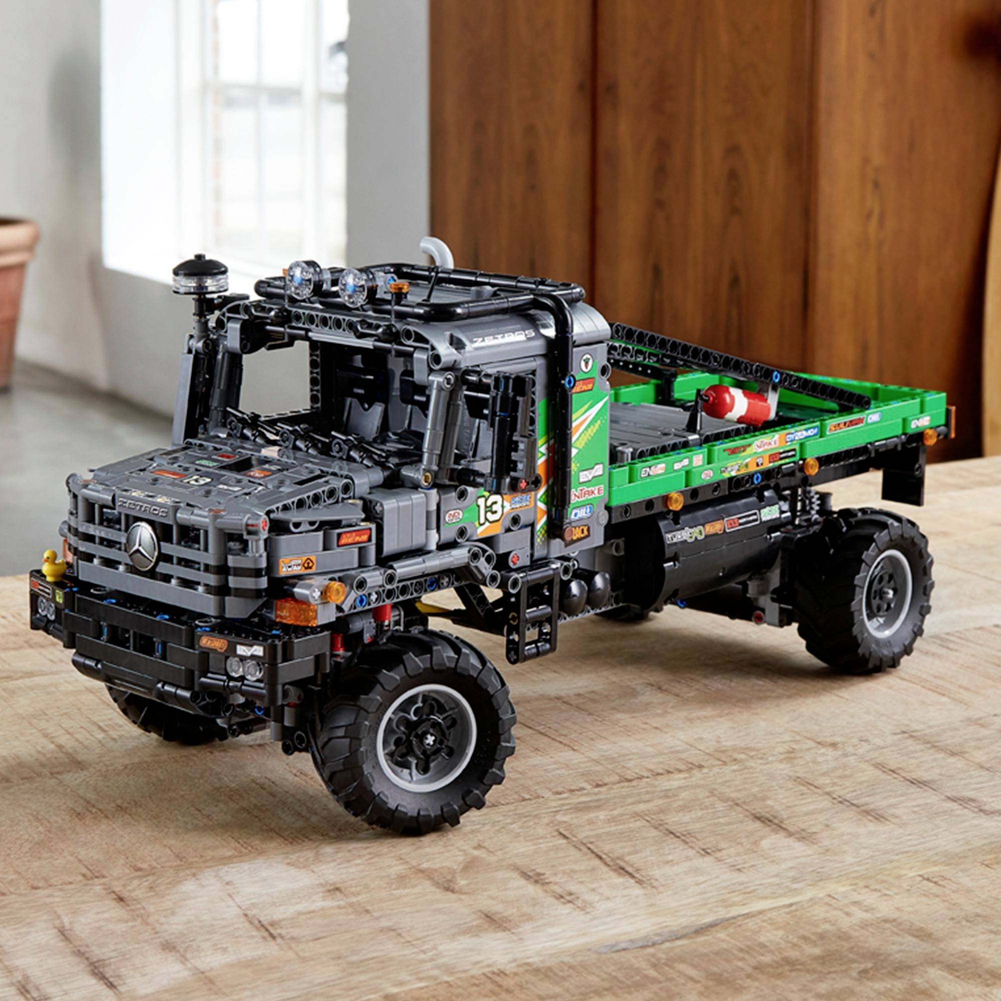 42129 LEGO® TECHNIC 4x4 Mercedes-Benz Zetros Offroad-Truck