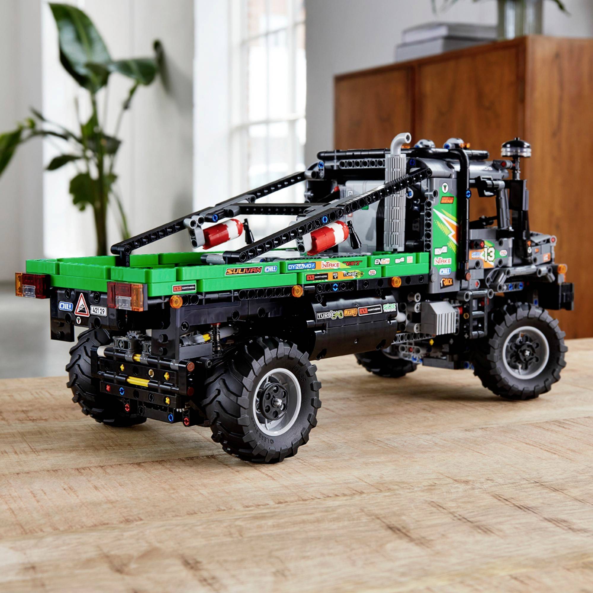 42129 LEGO® TECHNIC 4x4 Mercedes-Benz Zetros Offroad-Truck