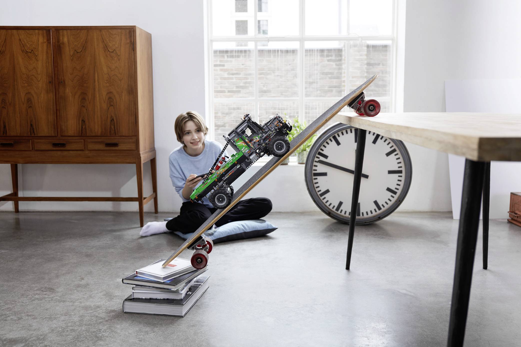 42129 LEGO® TECHNIC 4x4 Mercedes-Benz Zetros Offroad-Truck