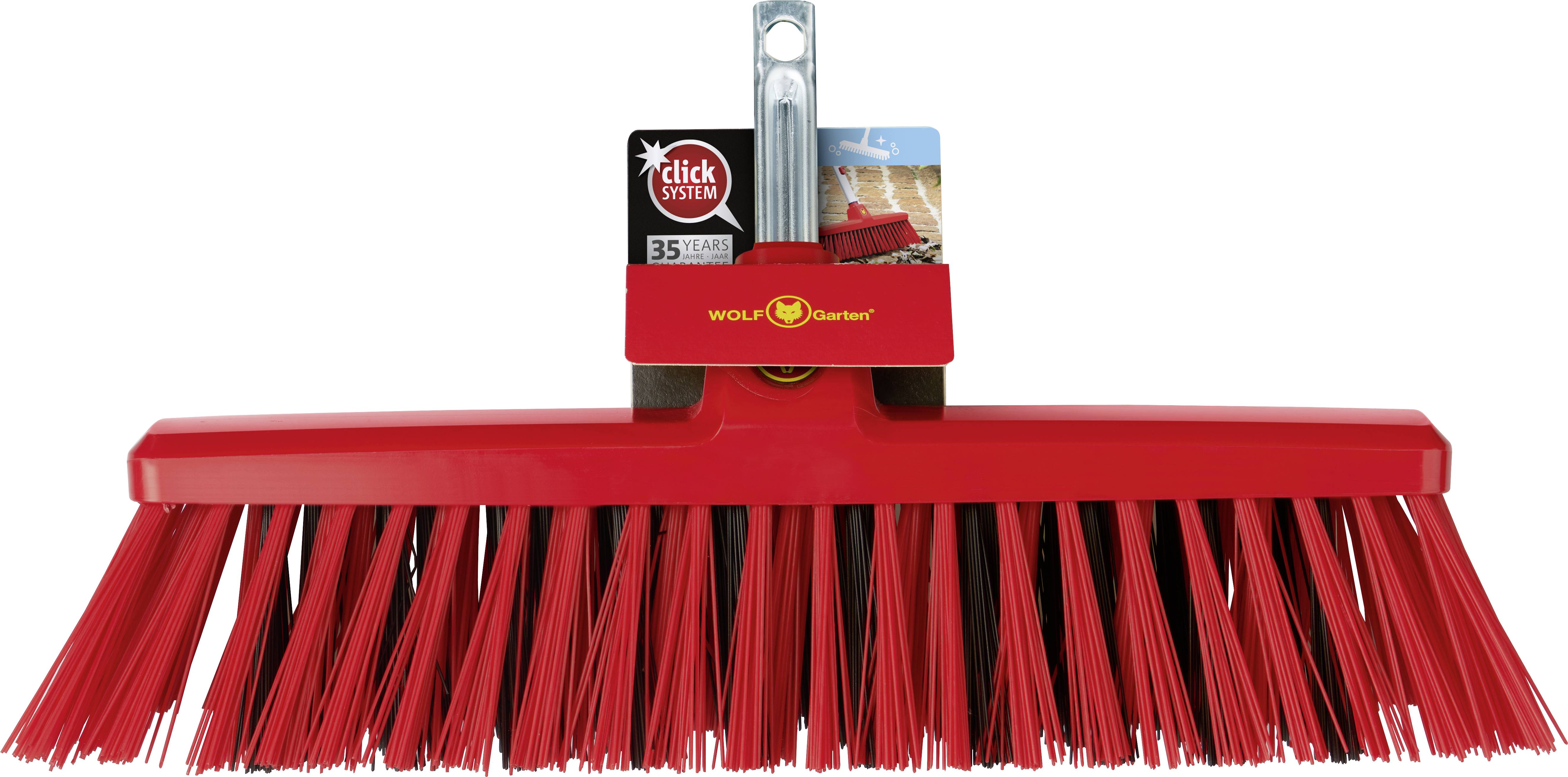 Ein roter Besen mit langen Borsten und einem Metallgriff. Ein Etikett oben zeigt das Wort 'Click System'.