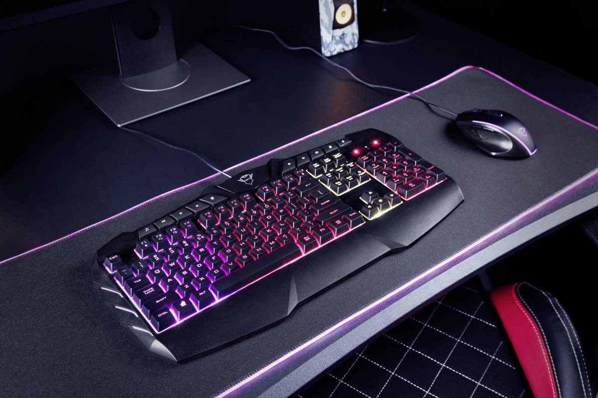 Trust GXT881 Odyss Kabelgebunden Gaming-Tastatur Deutsch, QWERTZ Schwarz