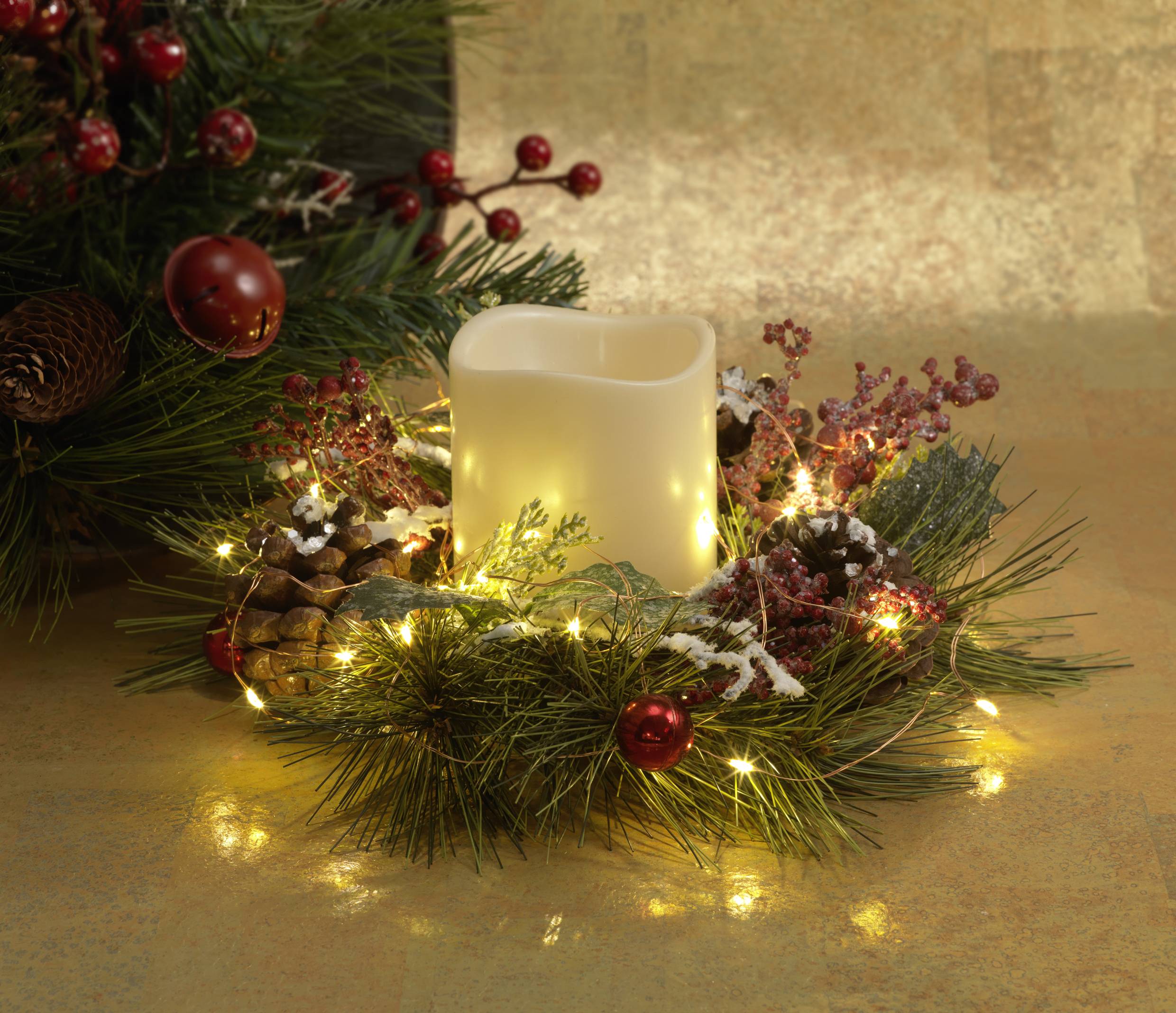 Sygonix SY-4722048 Mini-Lichterkette Innen batteriebetrieben Anzahl Leuchtmittel 40 LED Warmweiß Beleuchtete Länge: 4.3m Timer