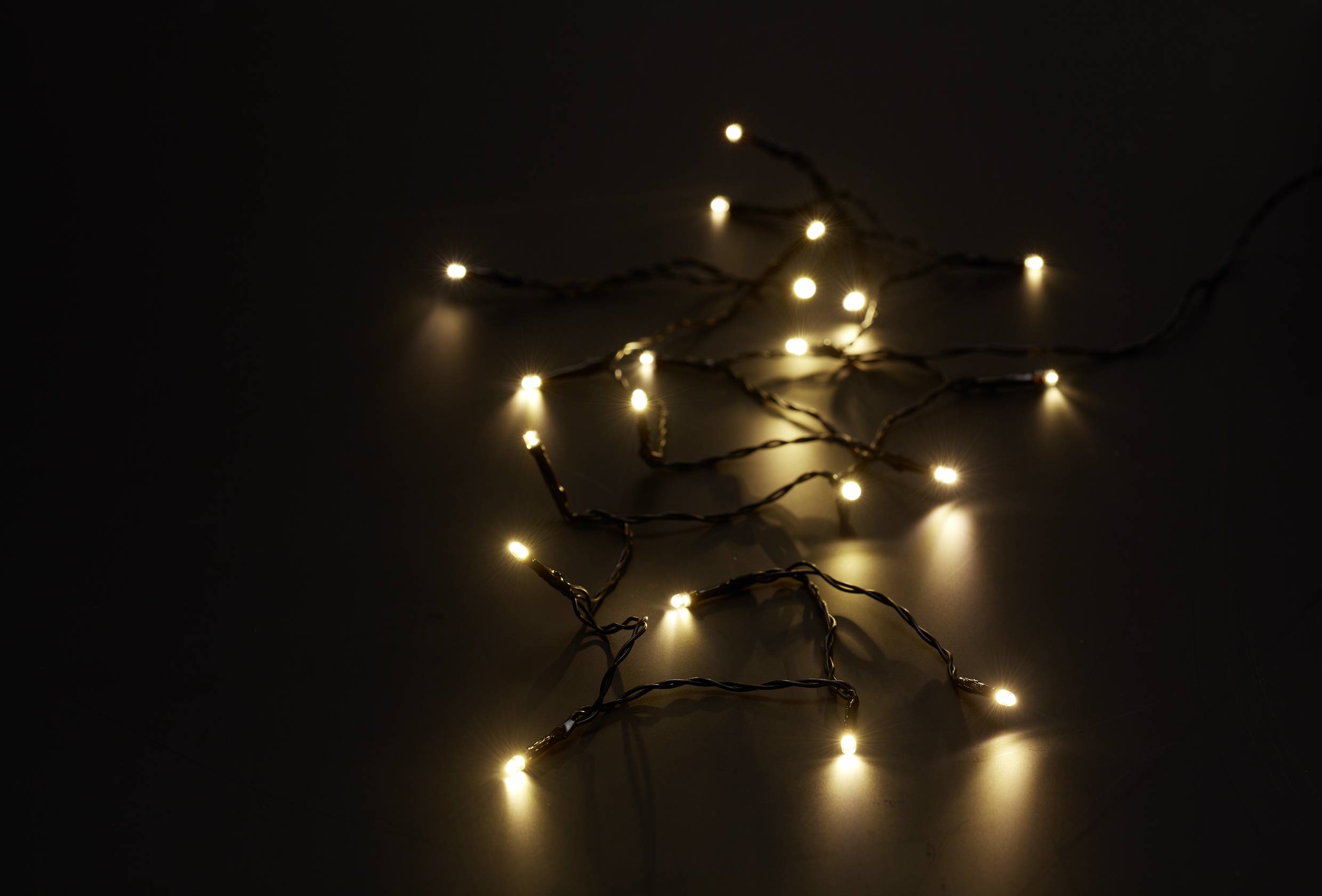 Sygonix SY-4722056 Büschellichterkette Innen/Außen batteriebetrieben Anzahl Leuchtmittel 20 LED Warmweiß Beleuchtete Länge: 2.3m