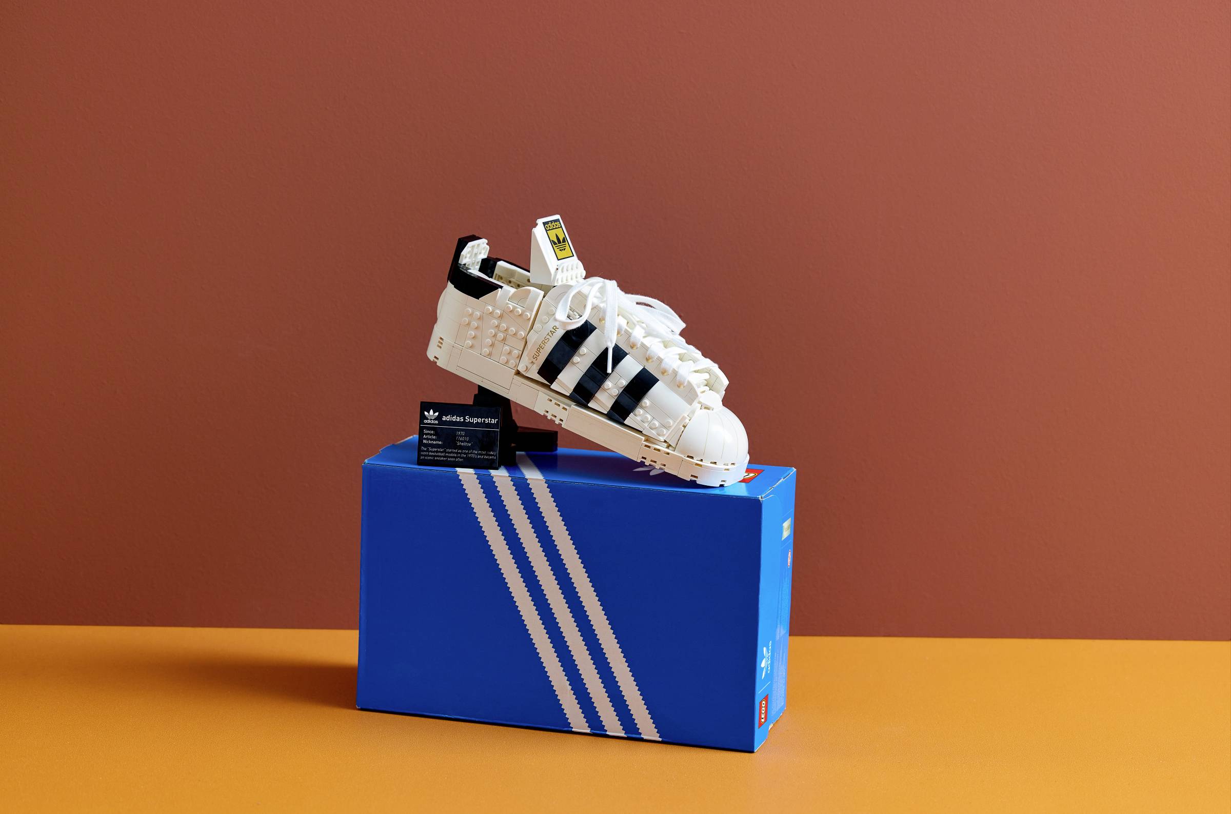 10282 LEGO® ICONS™ adidas Originals Superstar