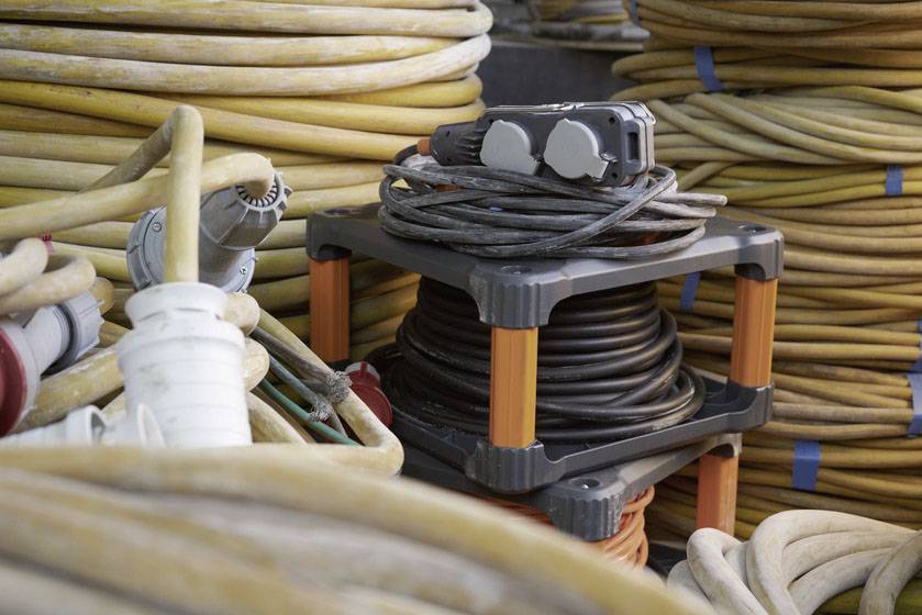 Brennenstuhl professionalLINE 9212380100 Kabeltrommel 33.00m Schwarz Schutzkontakt-Stecker