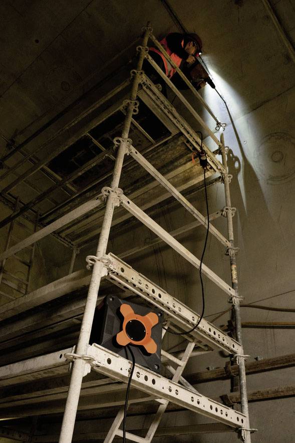 Brennenstuhl professionalLINE 9212380100 Kabeltrommel 33.00m Schwarz Schutzkontakt-Stecker