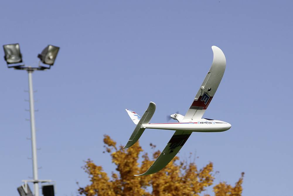 Multiplex RTF Easy Star 3 Mode 2/4 Weiß RC Einsteiger Modellflugzeug RtF 1366mm