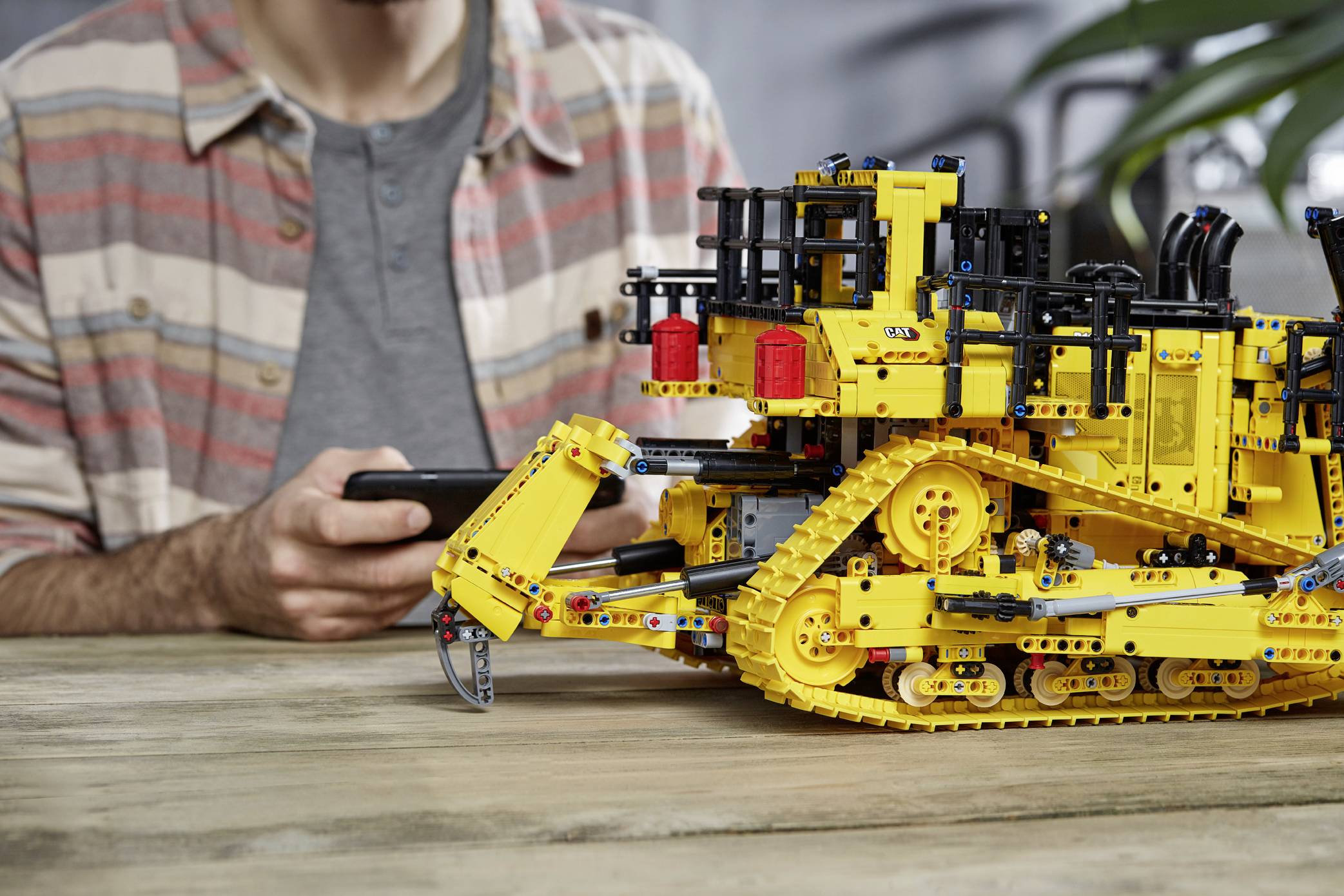 42131 LEGO® TECHNIC Appgesteuerter Cat® D11 Bulldozer