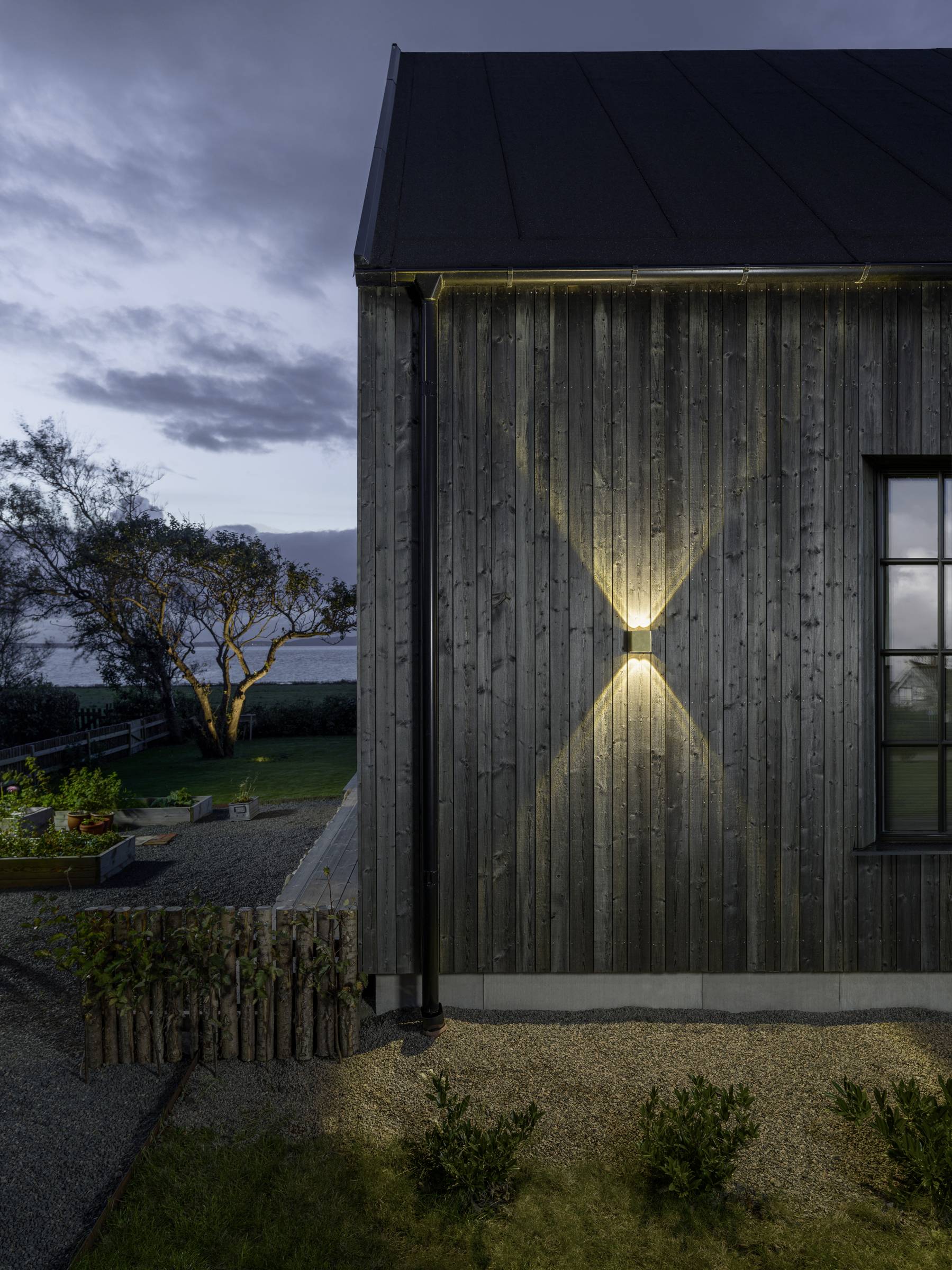 Konstsmide Chieri 2x2 7891-800 Außenwandleuchte, Wandleuchte EEK: F (A - G) 4W Messing (gebürstet)