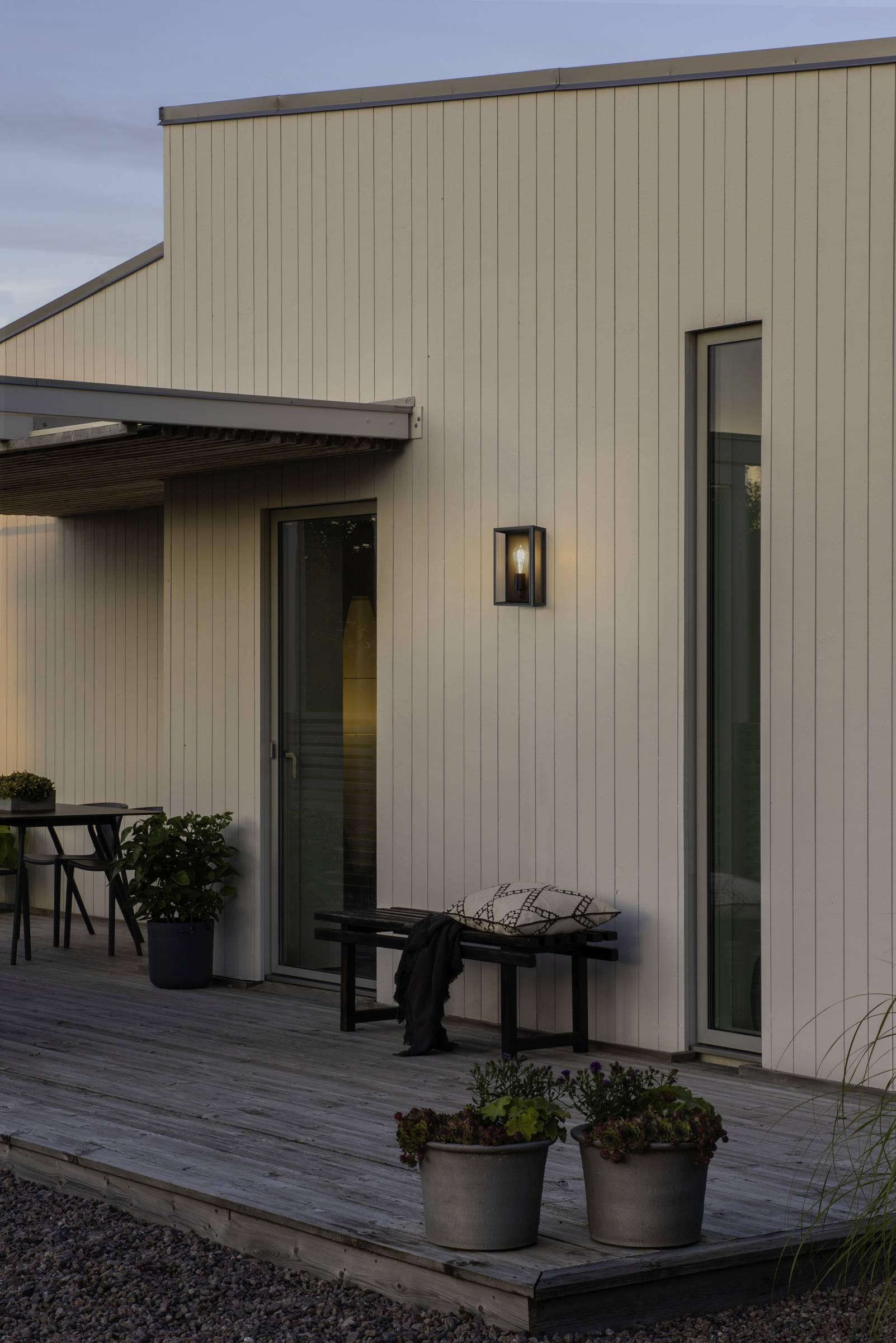 Konstsmide Carpi 7347-750 Außenwandleuchte, Wandleuchte Energiesparlampe, Glühlampe, LED E27 Schwarz