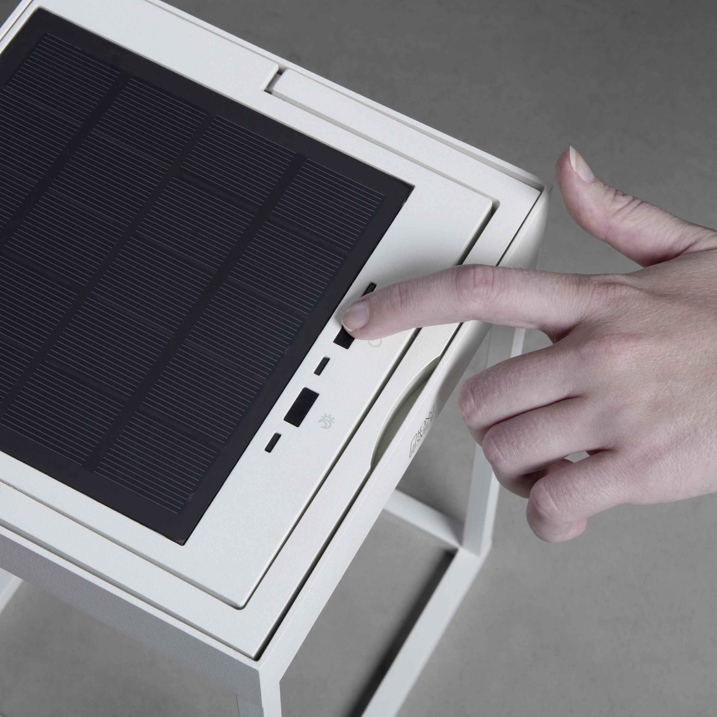 Konstsmide 7815-250 Portofino Solar-Dekoleuchte, USB-Leuchte LED LED fest eingebaut 3.7W Weiß