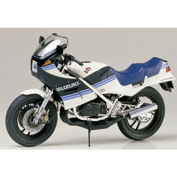 Tamiya 300014024 Suzuki RG250 R Gamma Motorradmodell Bausatz 1:12