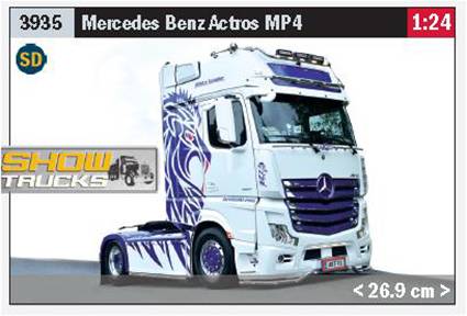 Italeri 3935 MB Actros MP4 Show GigaSpace Truckmodell Bausatz 1:24