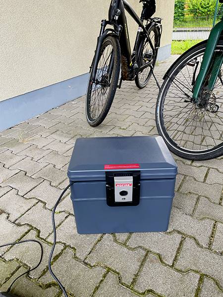 NOFIRE FA-2037FE 2037FE Feuerschutzbox feuergeschützt, wasserdicht, mit Hängeregister Schlüsselschloss