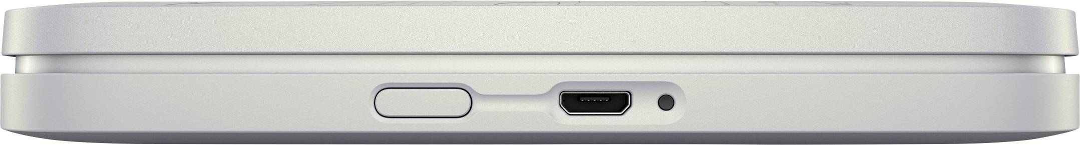 Silbernes elektronisches Gerät, seitlich gezeigt, mit seitlichem Anschluss und einer runden Taste links neben dem Anschluss.