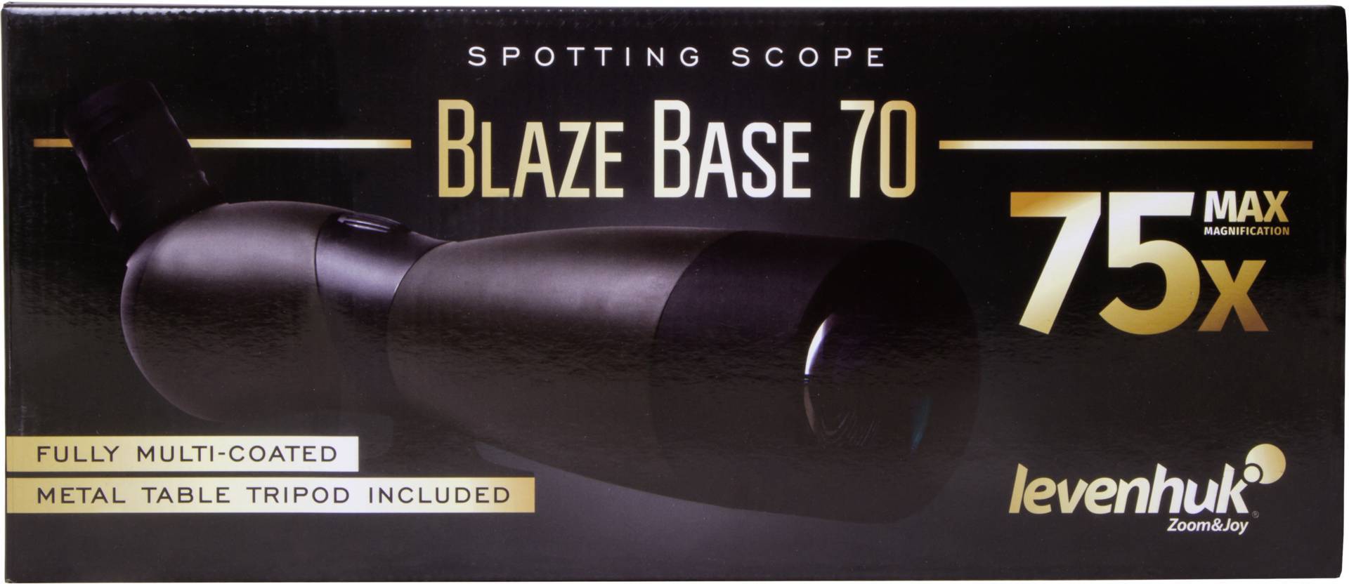 'Blaze Base 70 Spotting Scope' Box. Zeigt Teleskop-Abbildung, '75x Max Magnification' und 'Fully Multi-Coated, Metal Table Tripod Included'. Markenname unten rechts.