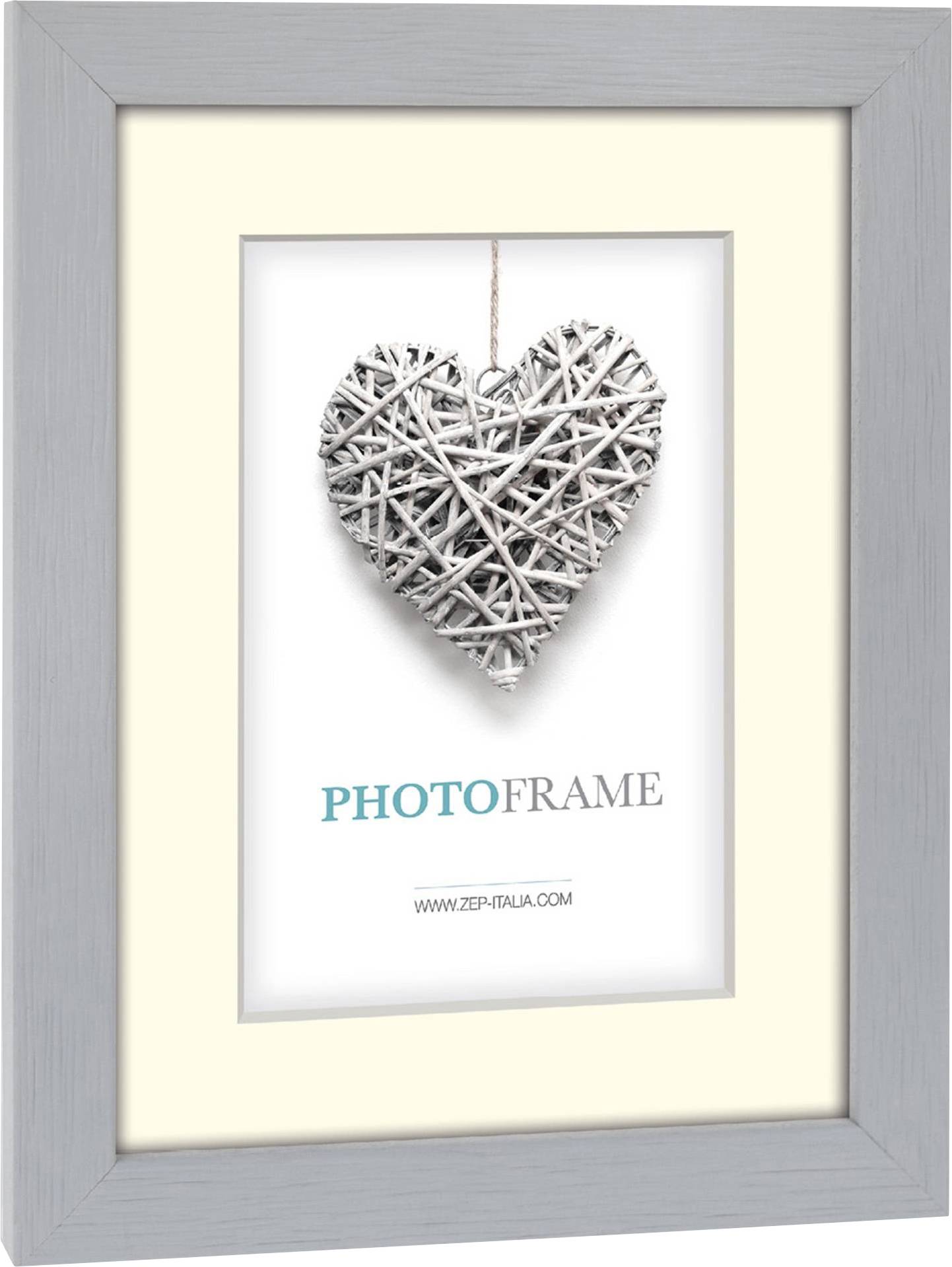 Ein grauer Bilderrahmen mit einem Bild eines geflochtenen Herzornaments aus Holzstäben. Text darunter: 'PHOTO FRAME' und eine Website-Adresse.