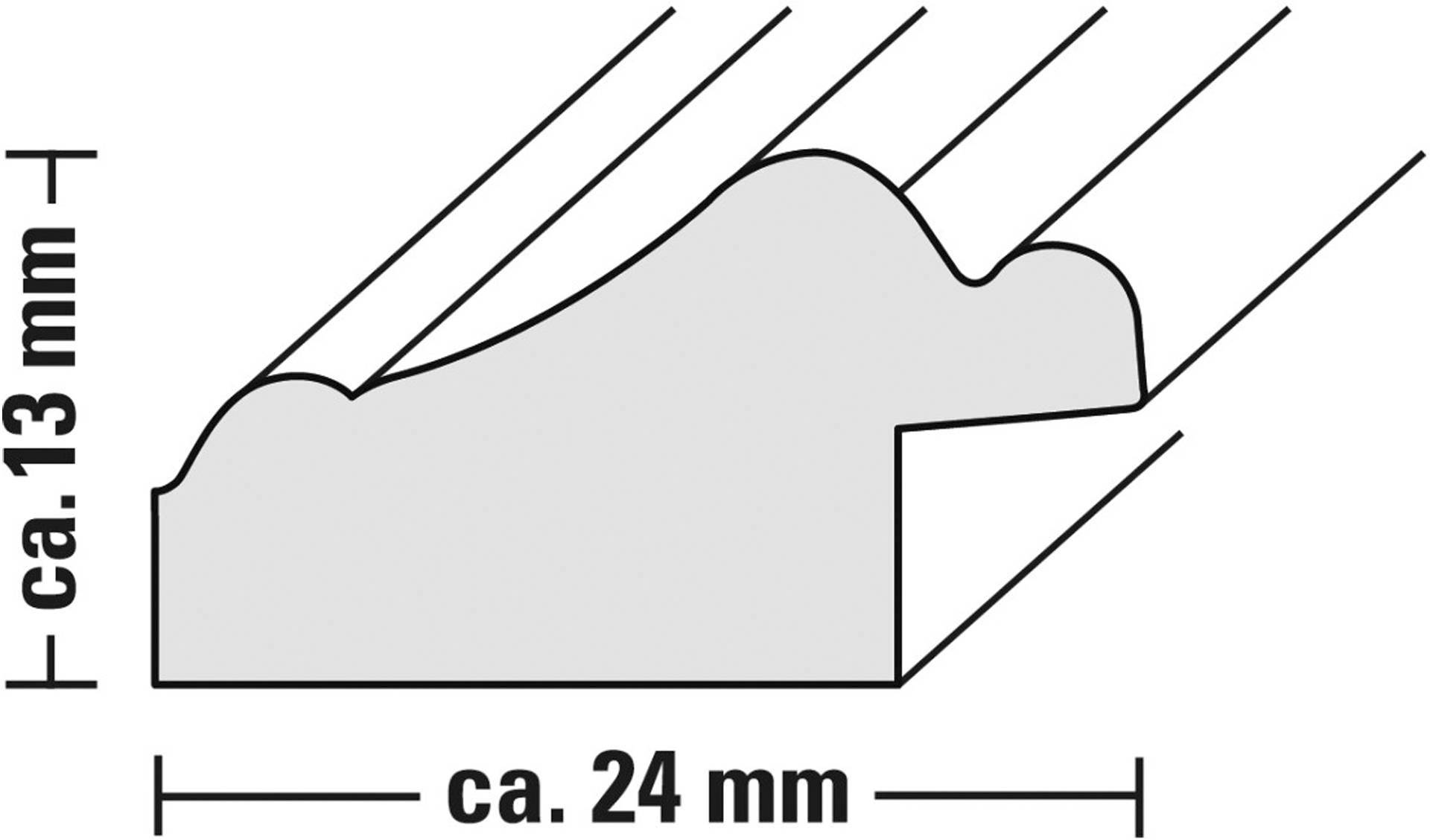Ein Querschnitt eines Profils, das eine verschlungene Form hat. Die Höhe beträgt ca. 13 mm, die Breite ca. 24 mm.